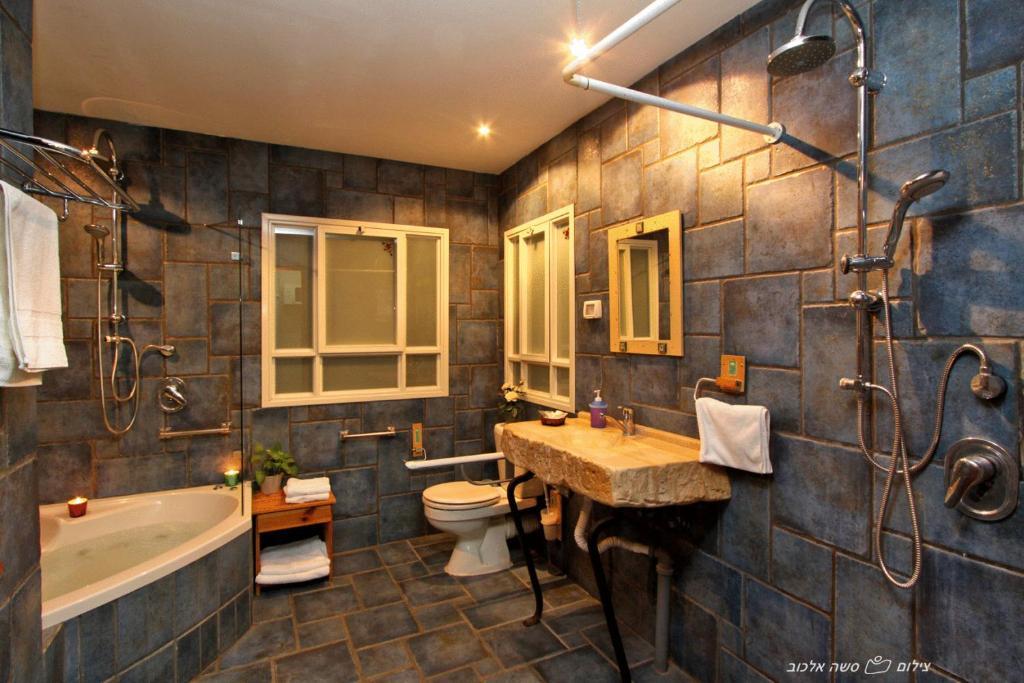 Golan Rooms At Sagi Family Country Lodging Мошав-Рамот Экстерьер фото